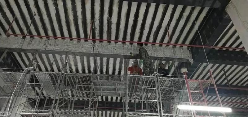 交通銀行水土庫房9＃、10＃樓粘貼碳纖維加固